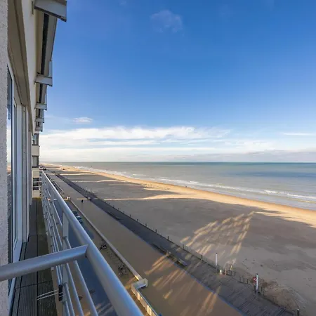 Lecomte - The Shoreline Experience Premium 184 Apartment